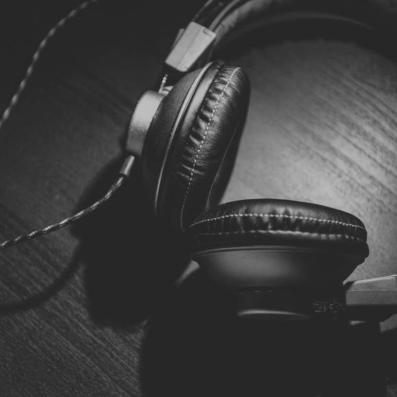 Meet your Posher, Lilant - Picture 1 of 1